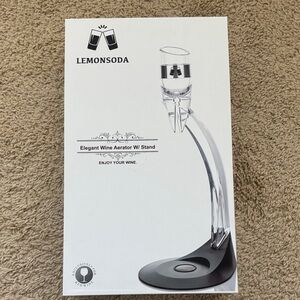 Lemonsoda Black and Clear Wine Aerator with Stand